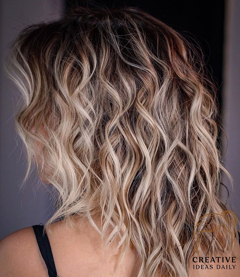 Beachy Waves with Face-Framing Highlights
