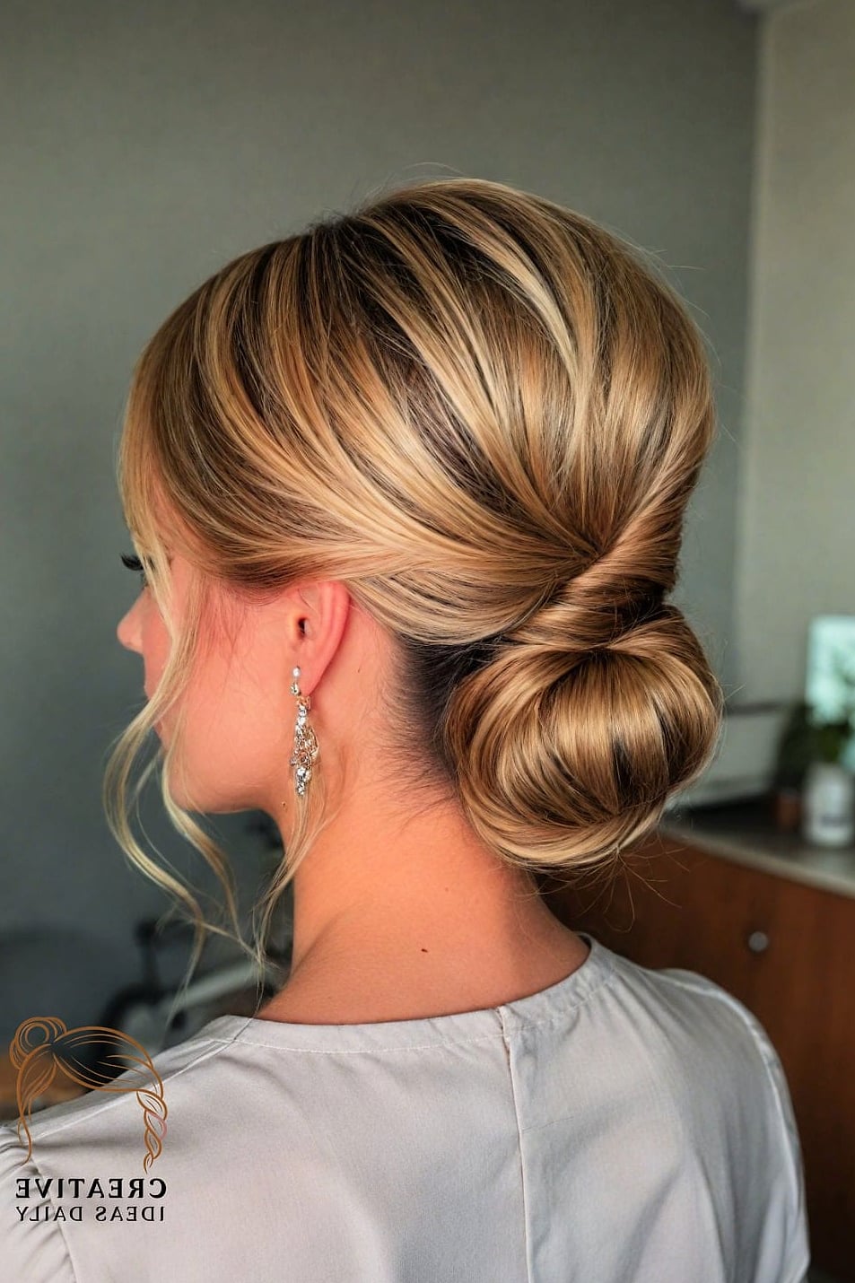 Chignon With Face-Framing Pieces