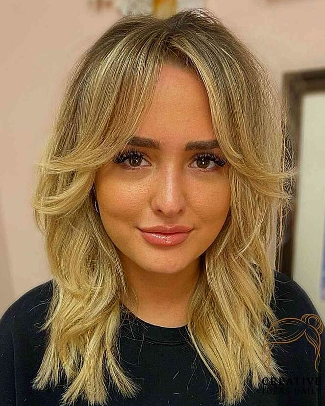 Face-Framing Layers with Balayage