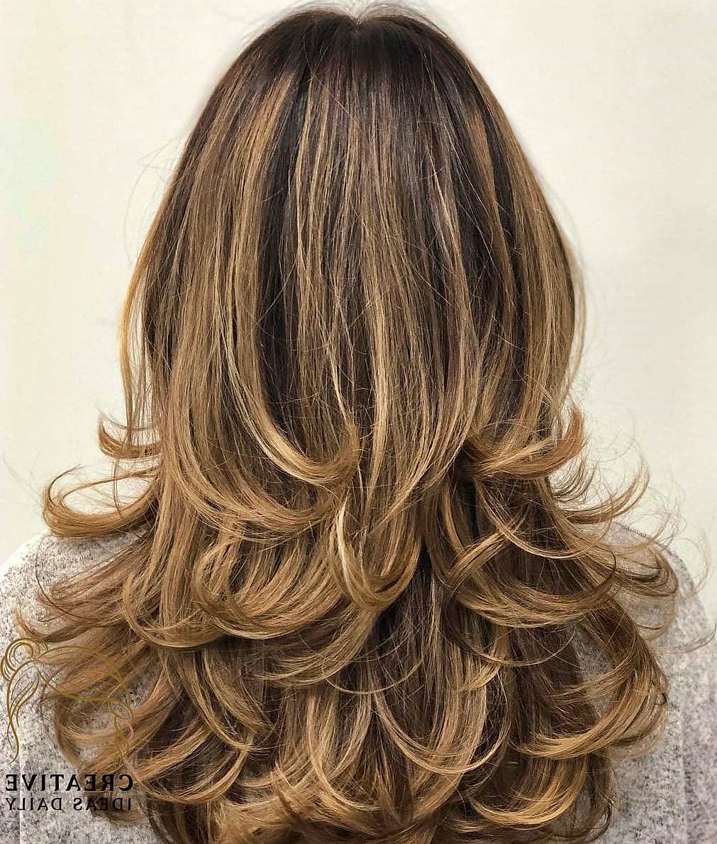 Long Layers With Money Piece Highlights