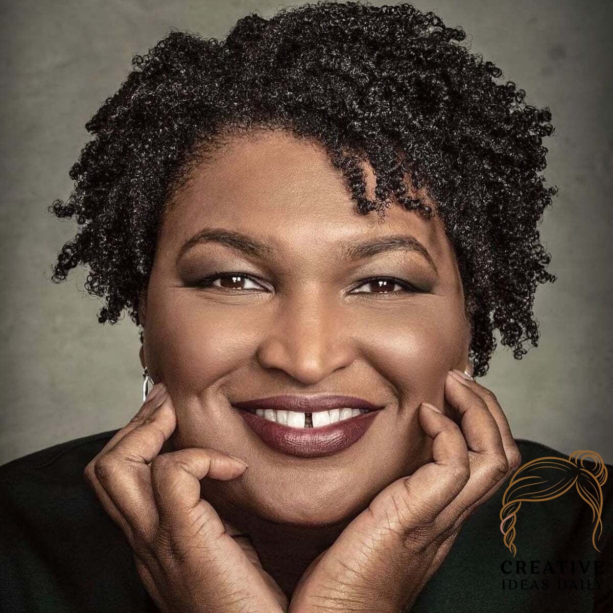 Natural Short Coils for a Youthful Haircut