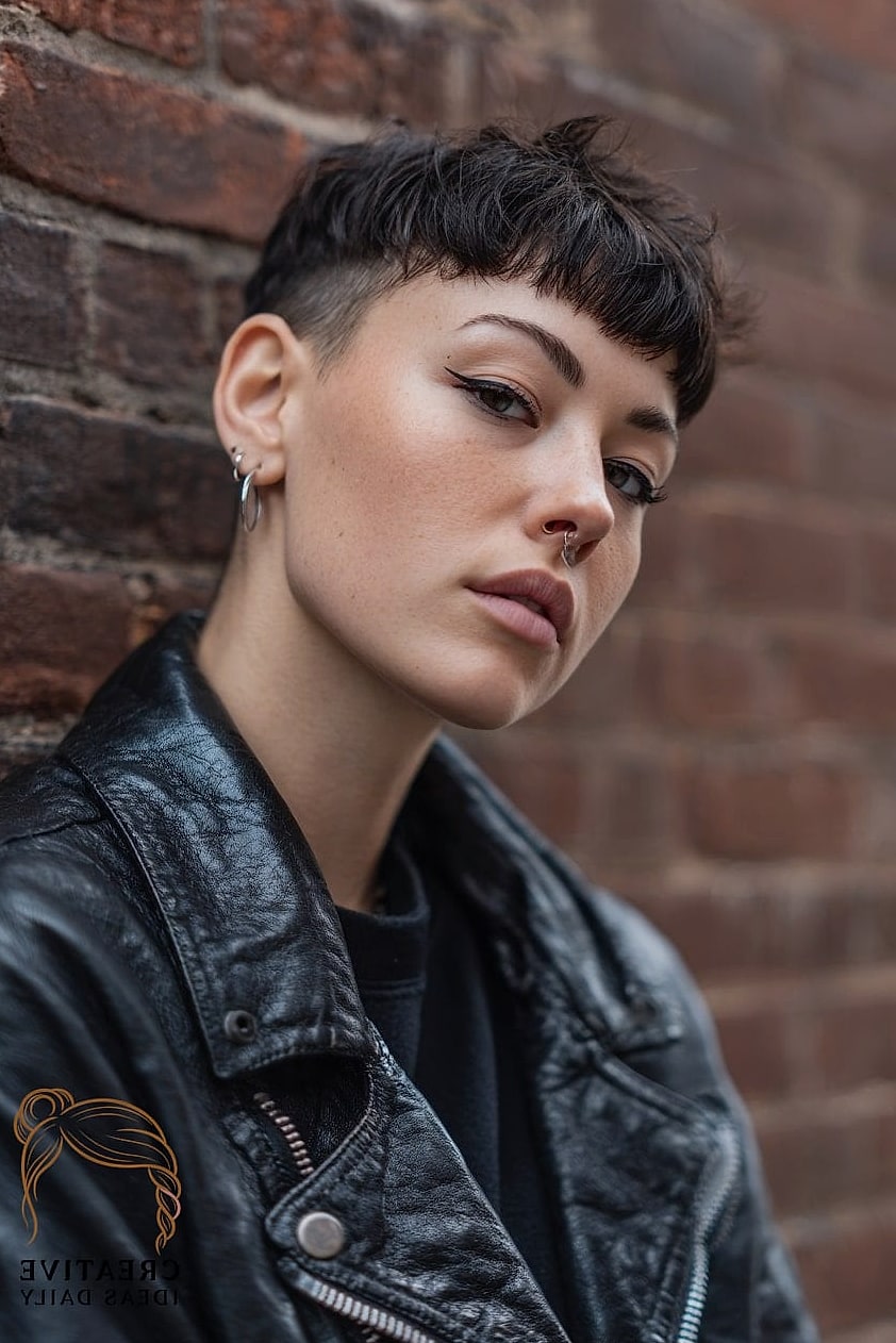 30 90S Pixie Cut Ideas You Need to Try Next 19 Pixie with Bold Undercut Design