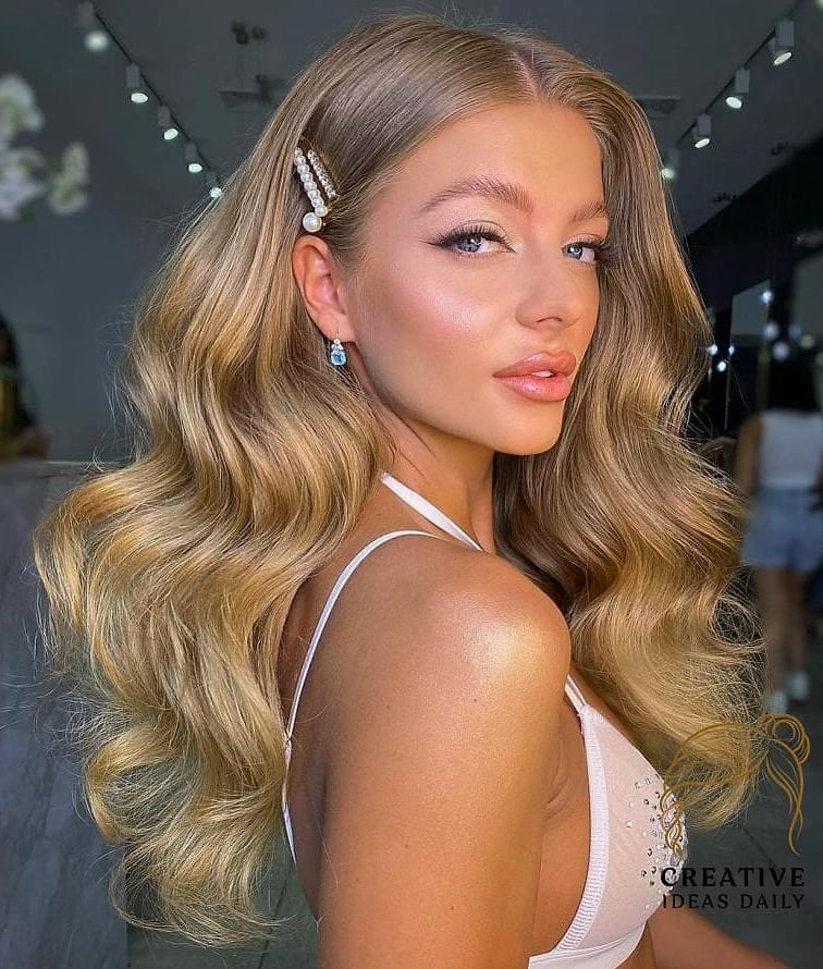 Sleek Middle Part With Glossy Shine