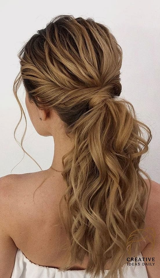 Textured Ponytail With Volume At The Crown
